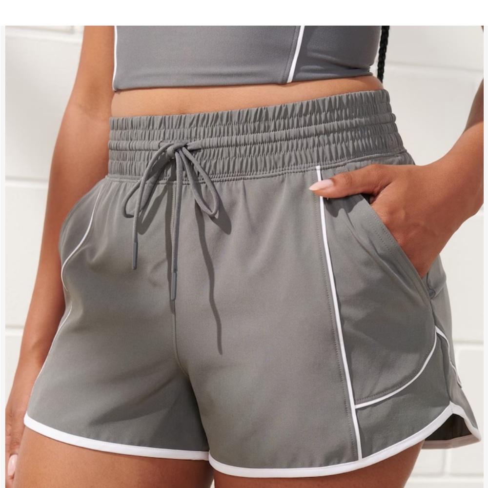 Abercrombie YPB MotionTEK Short